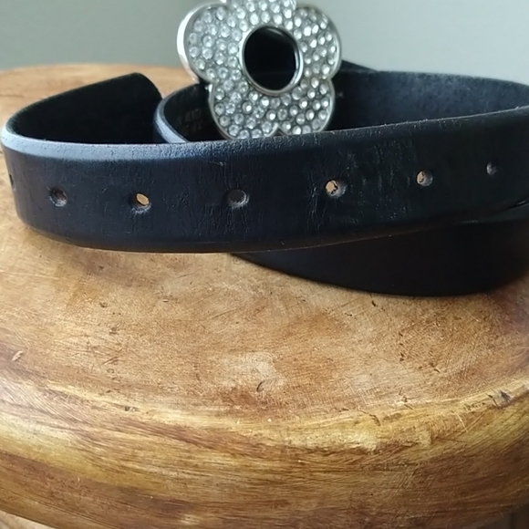 BCBG Max Azria Leather belt - Picture 6 of 6